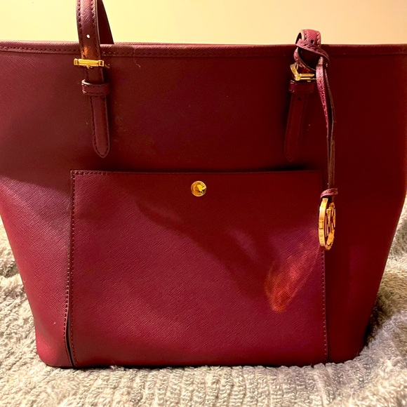 Maroon Michael Kors tote - Picture 1 of 3